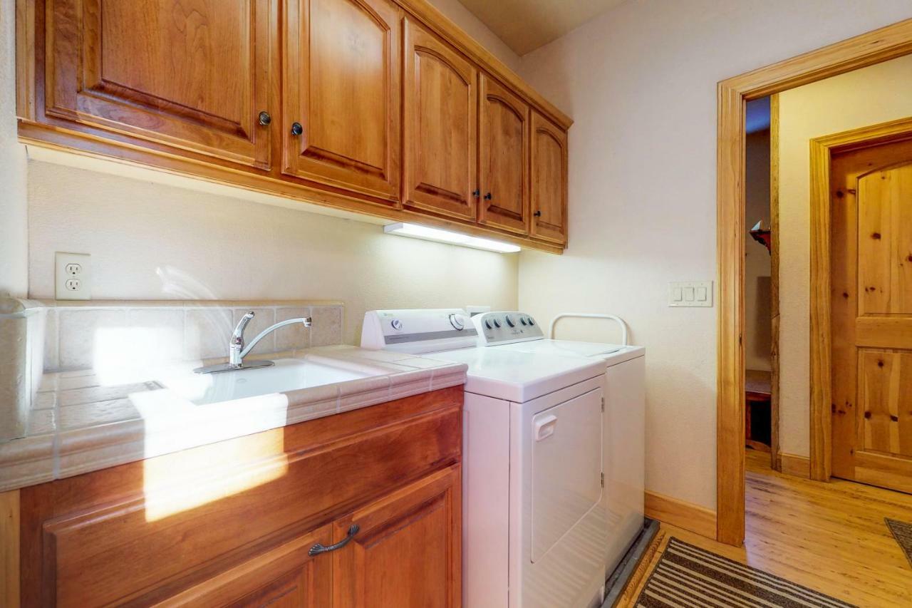 New England Cottage Shaver Lake Luaran gambar